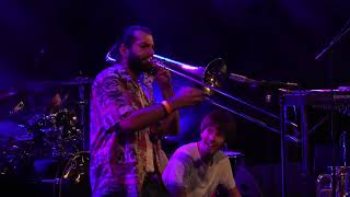 Captain Neimo X Red Flag feat. Robinson Khoury - Can She Excuse My Wrongs ? | LIVE